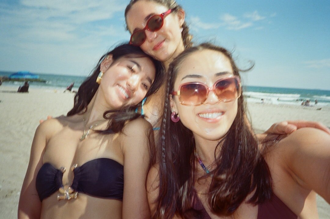 celebrity beach vacation